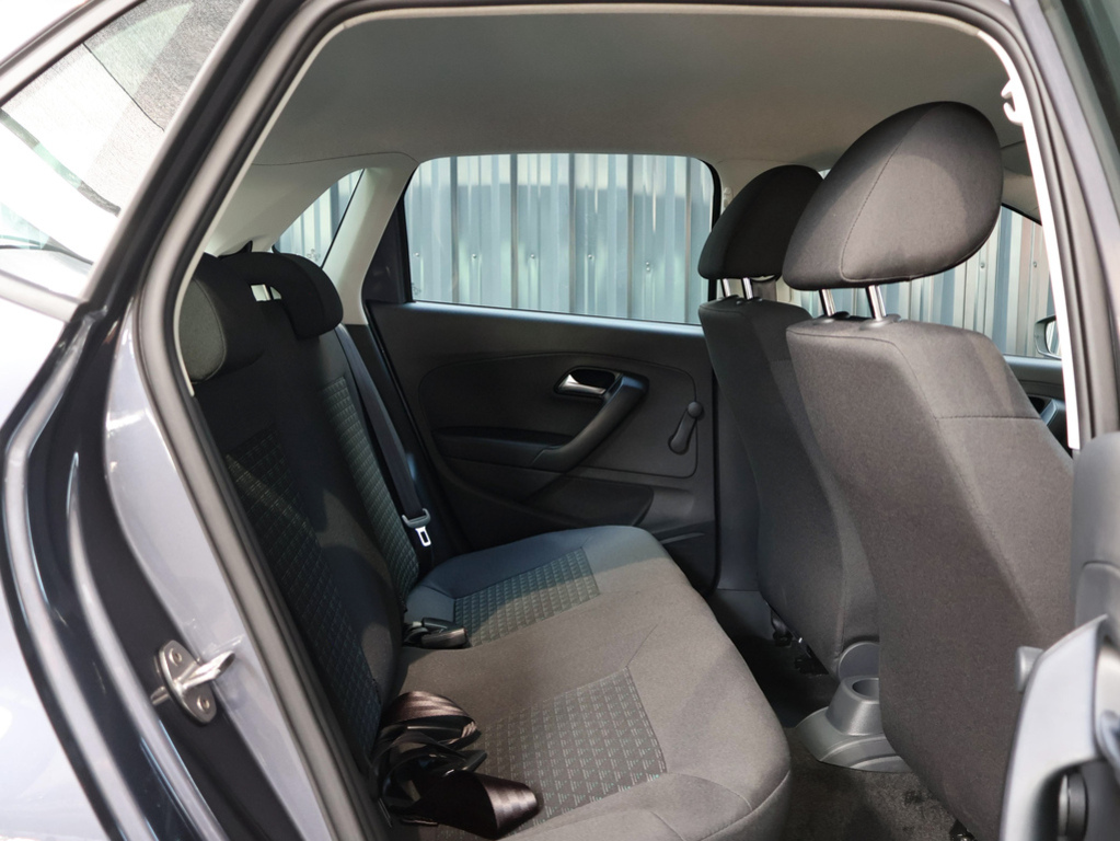 VOLKSWAGEN POLO VIVO POLO VIVO 1.4 (5DR)