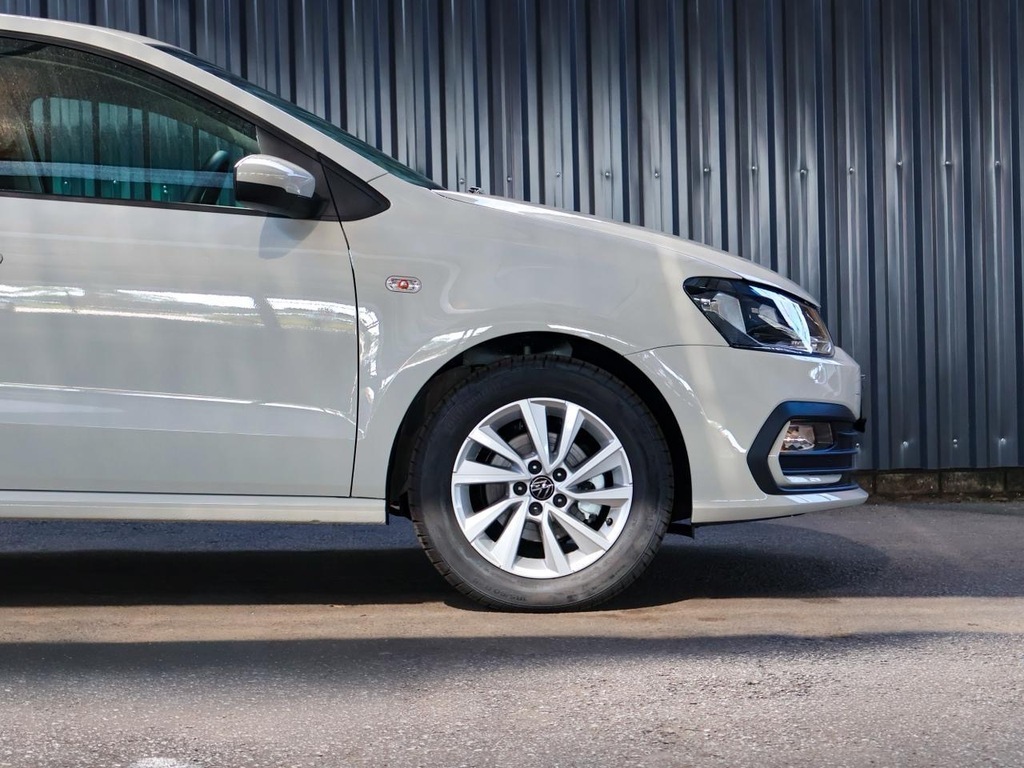 VOLKSWAGEN POLO VIVO POLO VIVO 1.4 LIFE (5DR) - 16