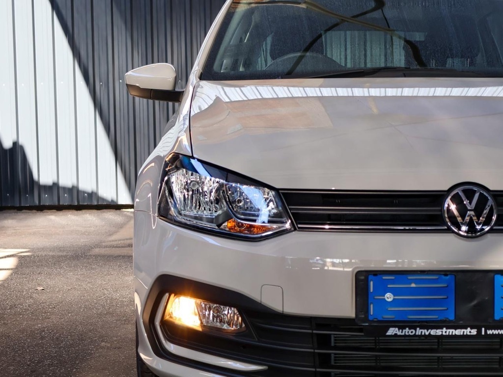 VOLKSWAGEN POLO VIVO POLO VIVO 1.4 LIFE (5DR) - 2