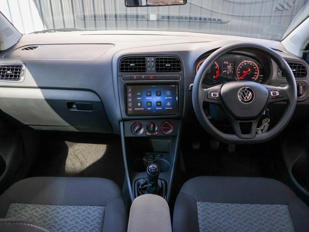 VOLKSWAGEN POLO VIVO POLO VIVO 1.4 LIFE (5DR) - 4