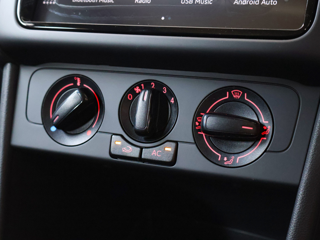 VOLKSWAGEN POLO VIVO POLO VIVO 1.4 LIFE (5DR) - 13