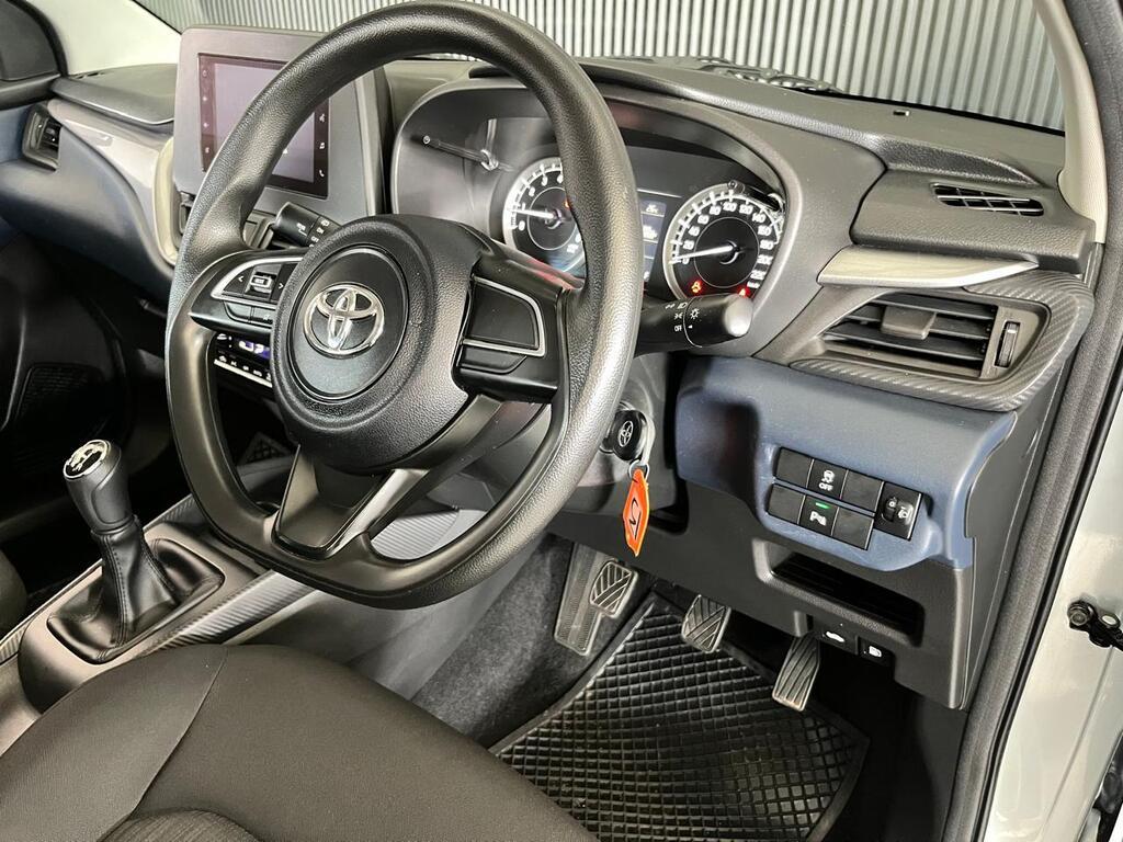 TOYOTA STARLET STARLET 1.5 Xi