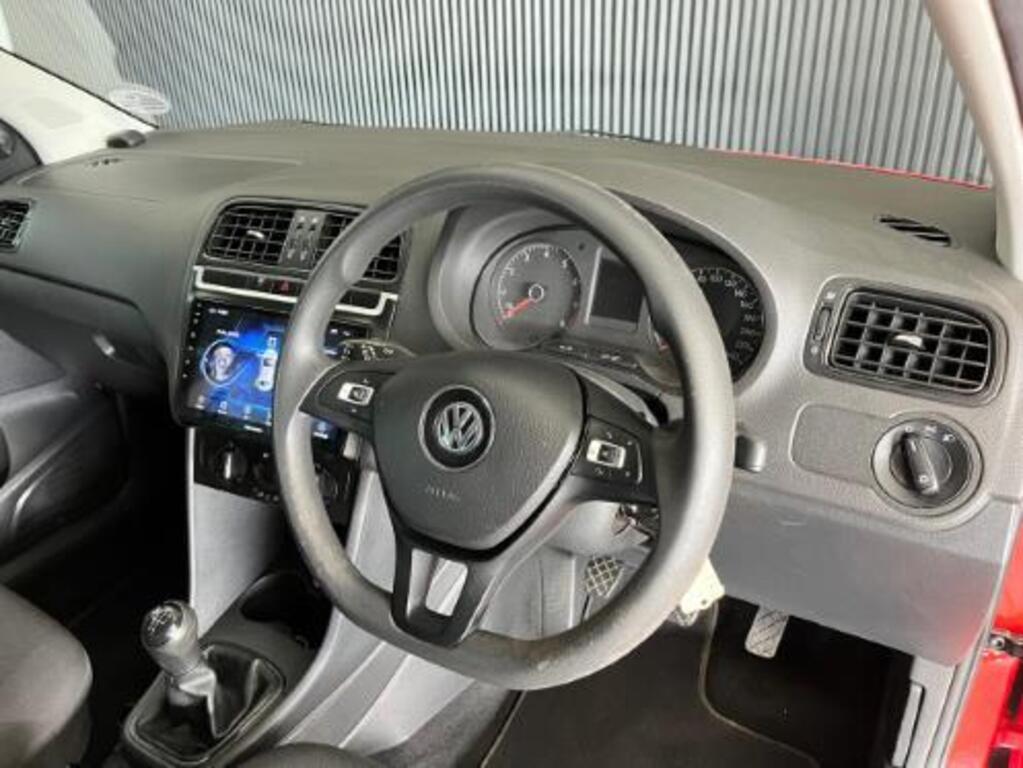 VOLKSWAGEN POLO VIVO POLO VIVO 1.4 COMFORTLINE (5DR)