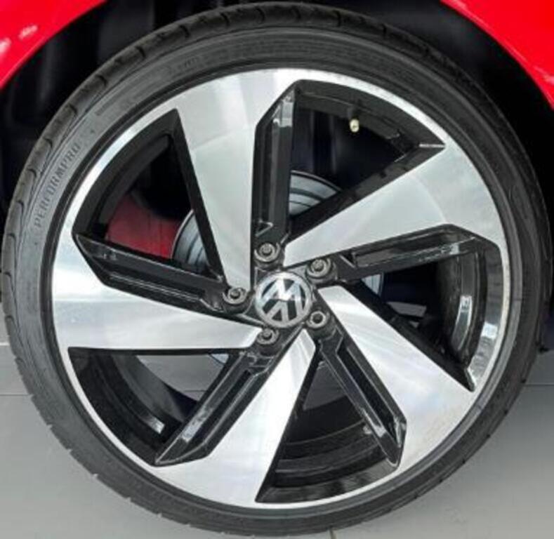 VOLKSWAGEN POLO VIVO POLO VIVO 1.4 COMFORTLINE (5DR)