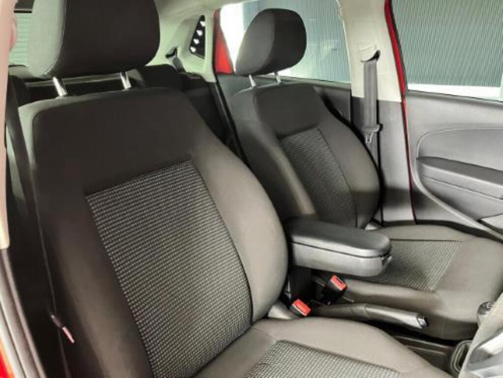 VOLKSWAGEN POLO VIVO POLO VIVO 1.4 COMFORTLINE (5DR)
