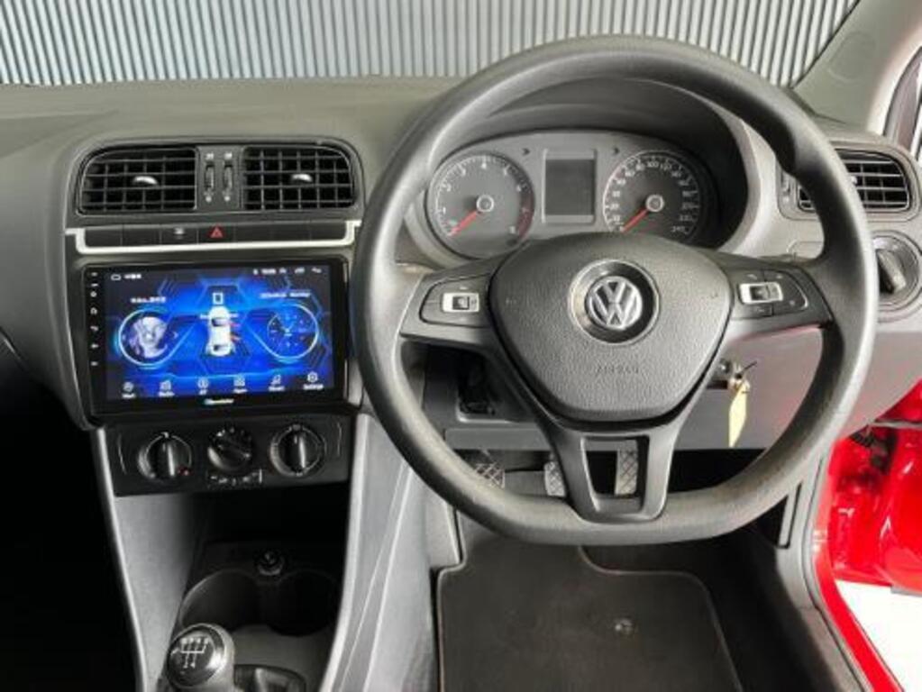 VOLKSWAGEN POLO VIVO POLO VIVO 1.4 COMFORTLINE (5DR)