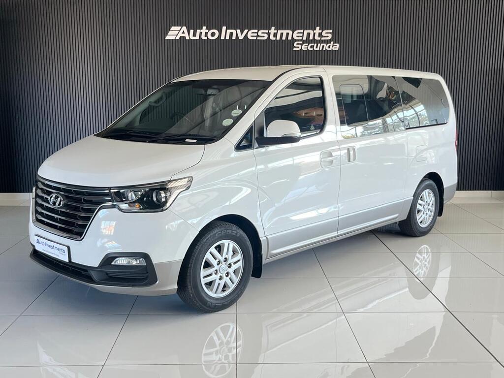 HYUNDAI H-1 H1 2.5 CRDi ELITE A/T (12 SEAT) - 1