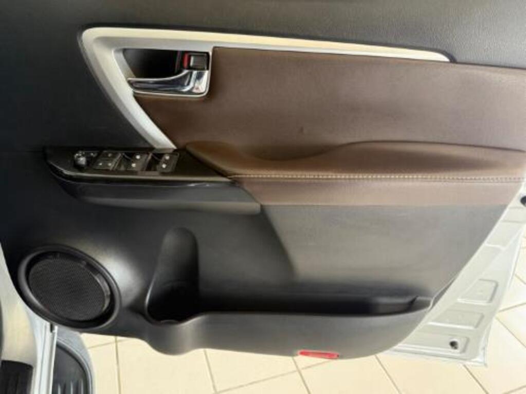 TOYOTA FORTUNER FORTUNER 2.4GD-6 4X4 A/T
