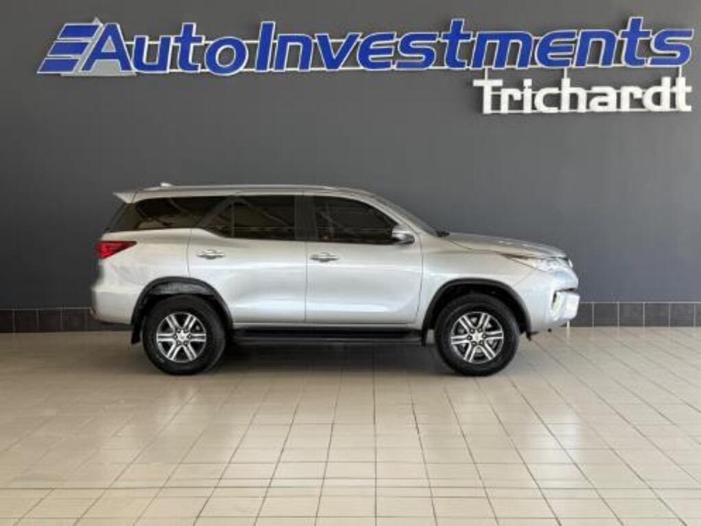 TOYOTA FORTUNER FORTUNER 2.4GD-6 4X4 A/T