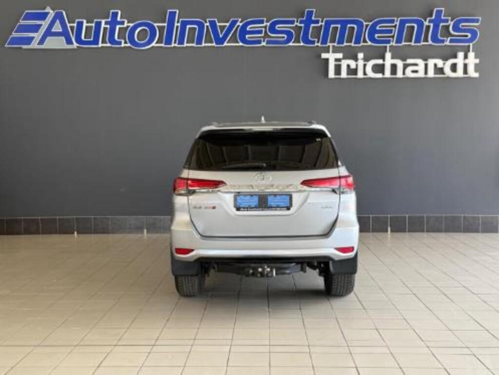TOYOTA FORTUNER FORTUNER 2.4GD-6 4X4 A/T