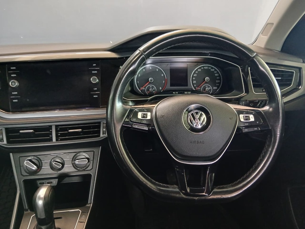 VOLKSWAGEN POLO POLO 1.0 TSI HIGHLINE DSG (85KW) - 12