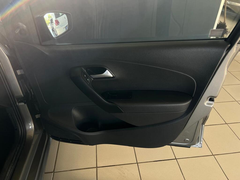 VOLKSWAGEN POLO VIVO POLO VIVO 1.4 TRENDLINE (5DR) - 12