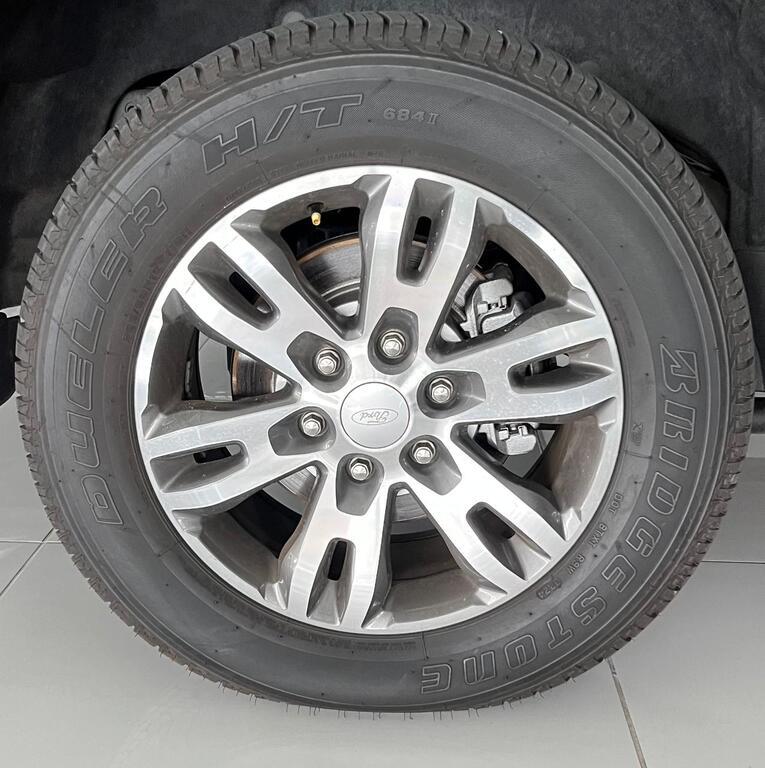 FORD EVEREST EVEREST 2.2 TDCi  XLT A/T
