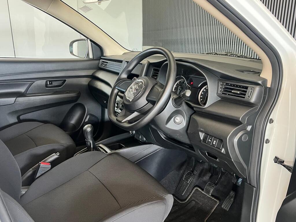 SUZUKI ERTIGA ERTIGA 1.5 GA - 12