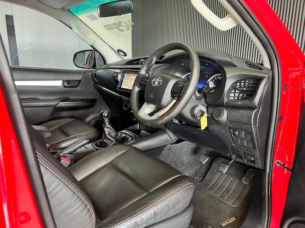 TOYOTA HILUX HILUX 2.4 GD-6 RB SRX P/U D/C - 10