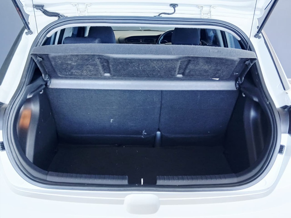 HYUNDAI i20 i20 1.4 FLUID A/T - 6