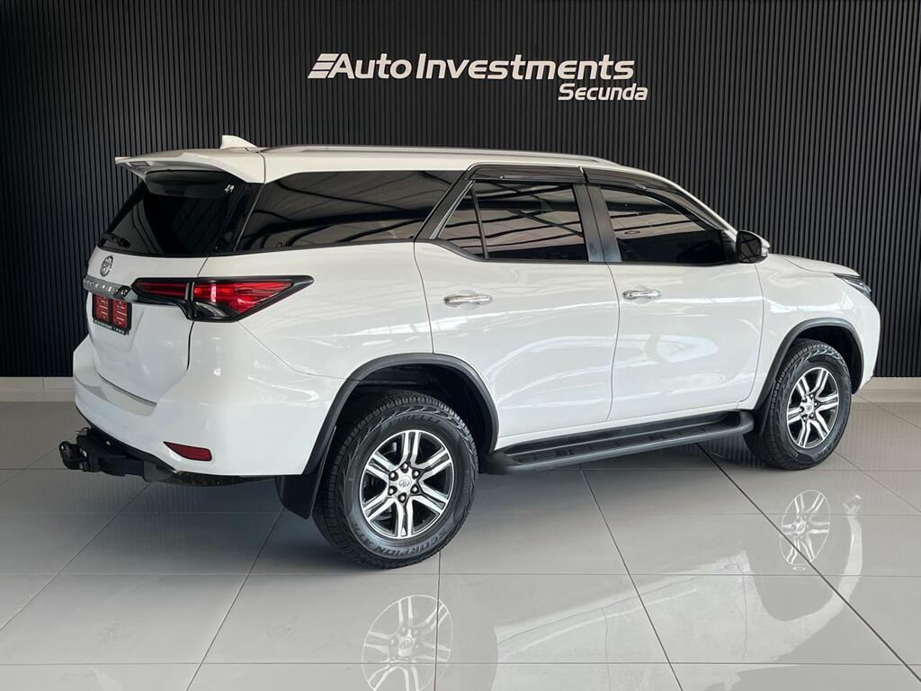 TOYOTA FORTUNER FORTUNER 2.4GD-6 4X4 A/T - 4