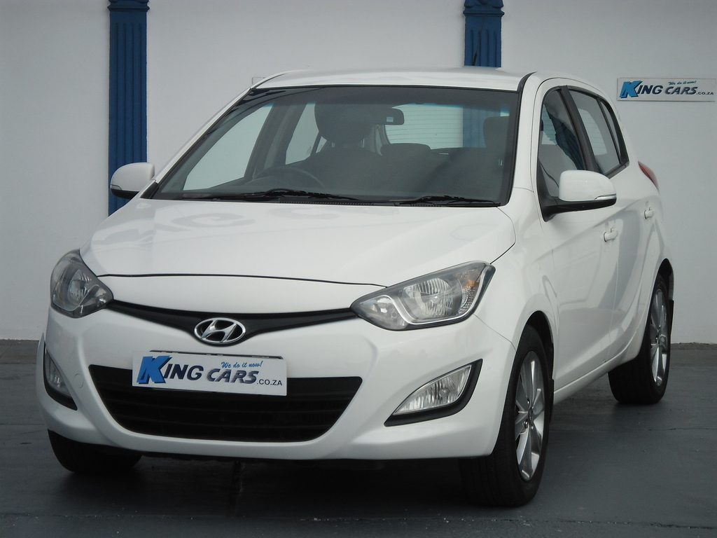 HYUNDAI i10 King Cars