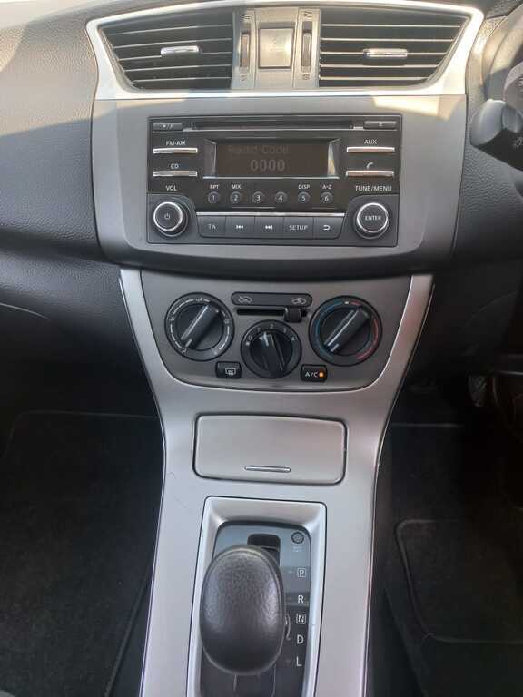 Nissan Sentra 2013 - View 10