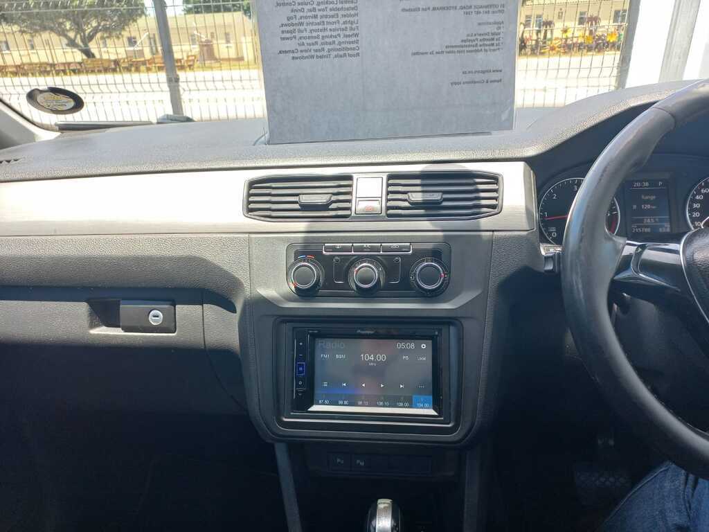 Volkswagen Caddy - View 11