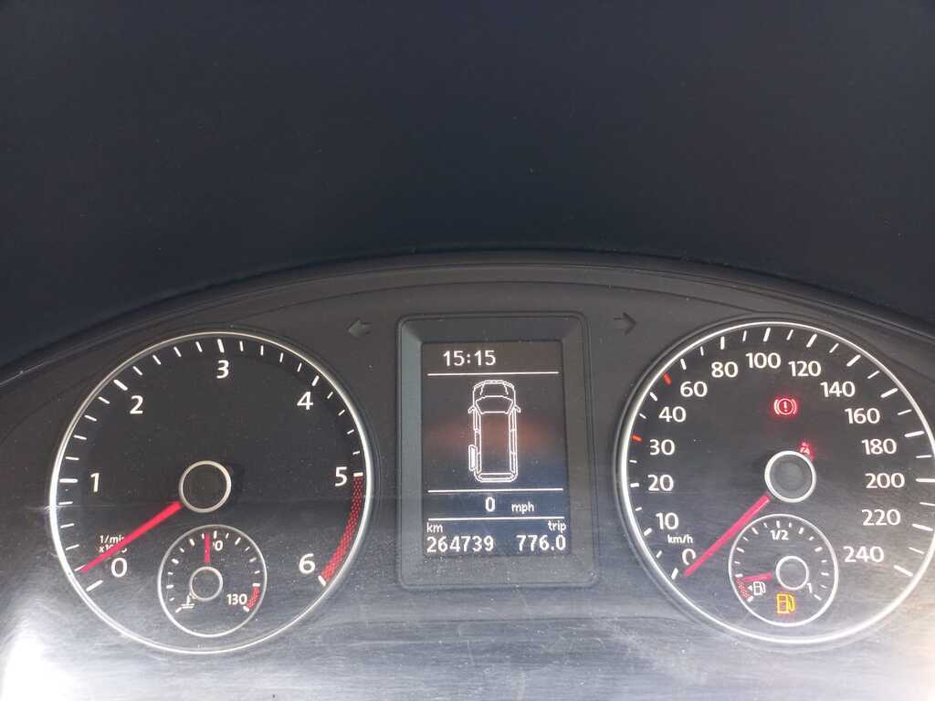 Volkswagen T5 - View 9