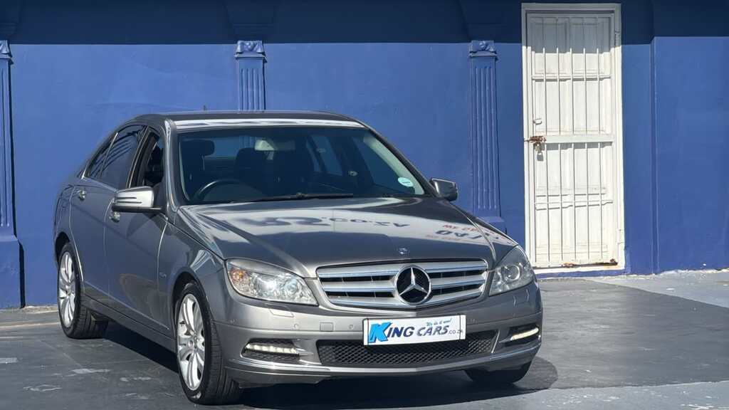 2011 Mercedes-Benz C Class Sedan — photo 2
