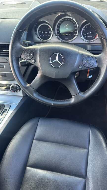 2011 Mercedes-Benz C Class Sedan — photo 8