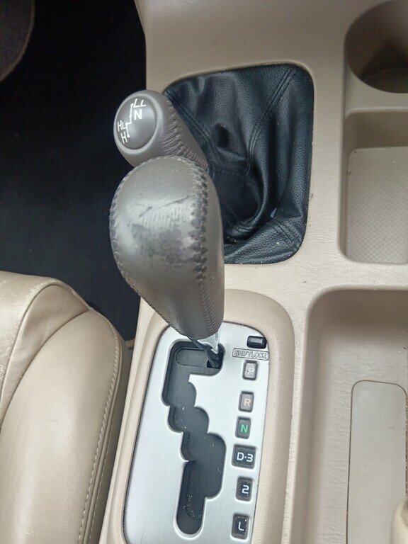 Toyota Fortuner - View 11