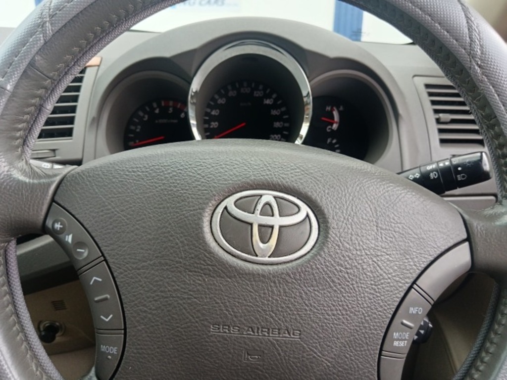 Toyota Fortuner - View 14