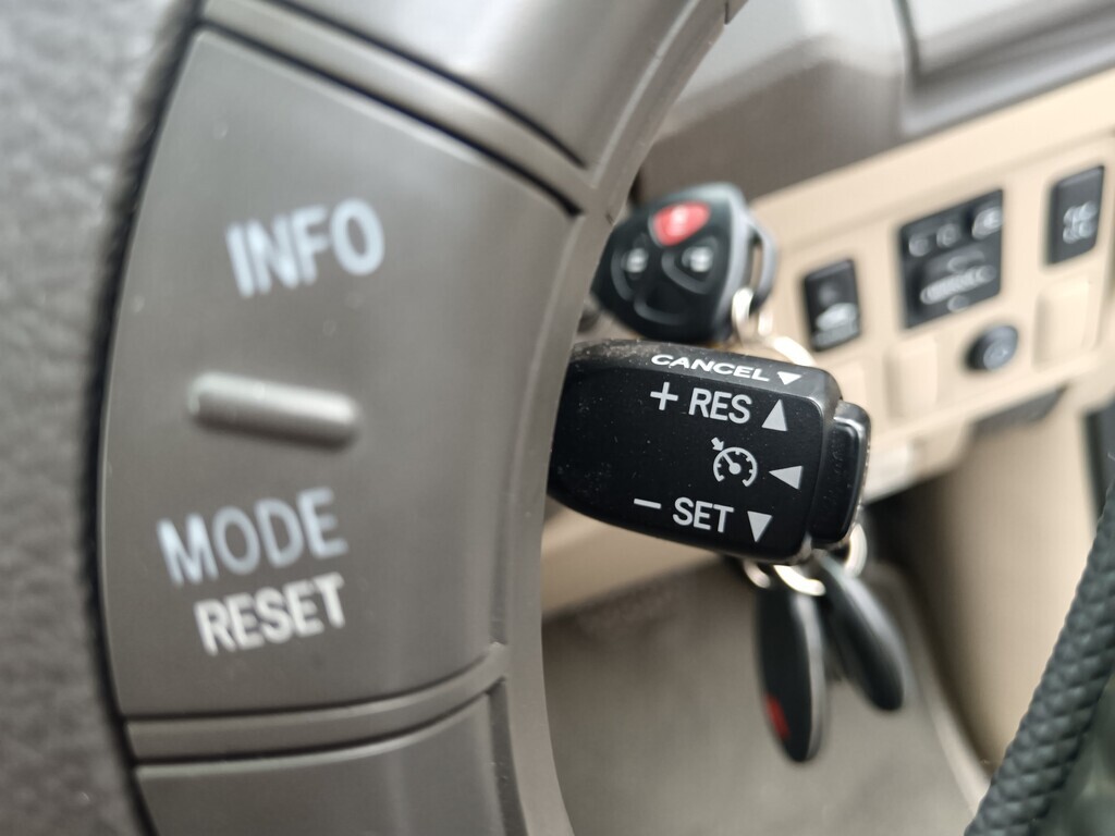 Toyota Fortuner - View 18