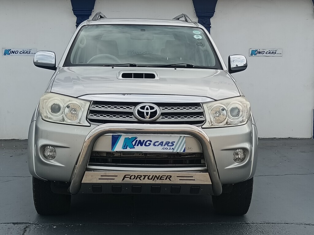 Toyota Fortuner - View 2