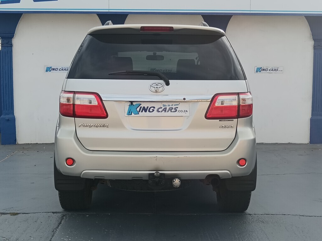 Toyota Fortuner - View 6