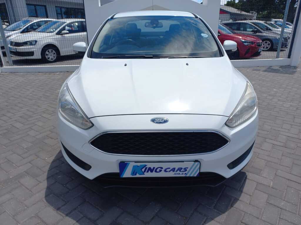 Ford Focus - View 2