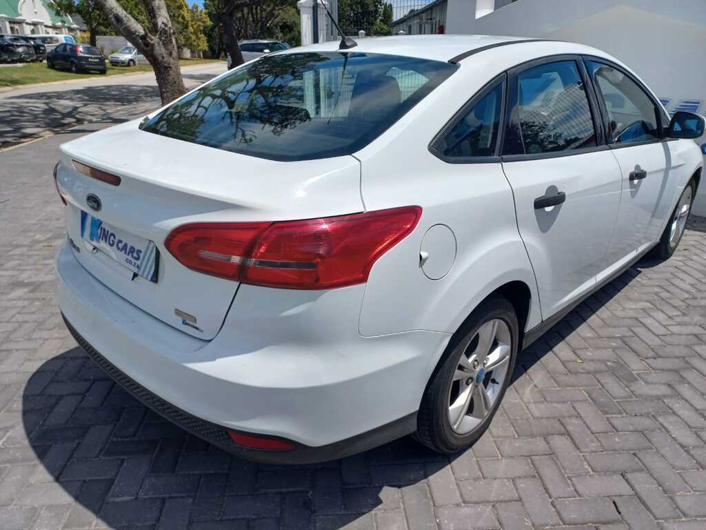 Ford Focus - View 7