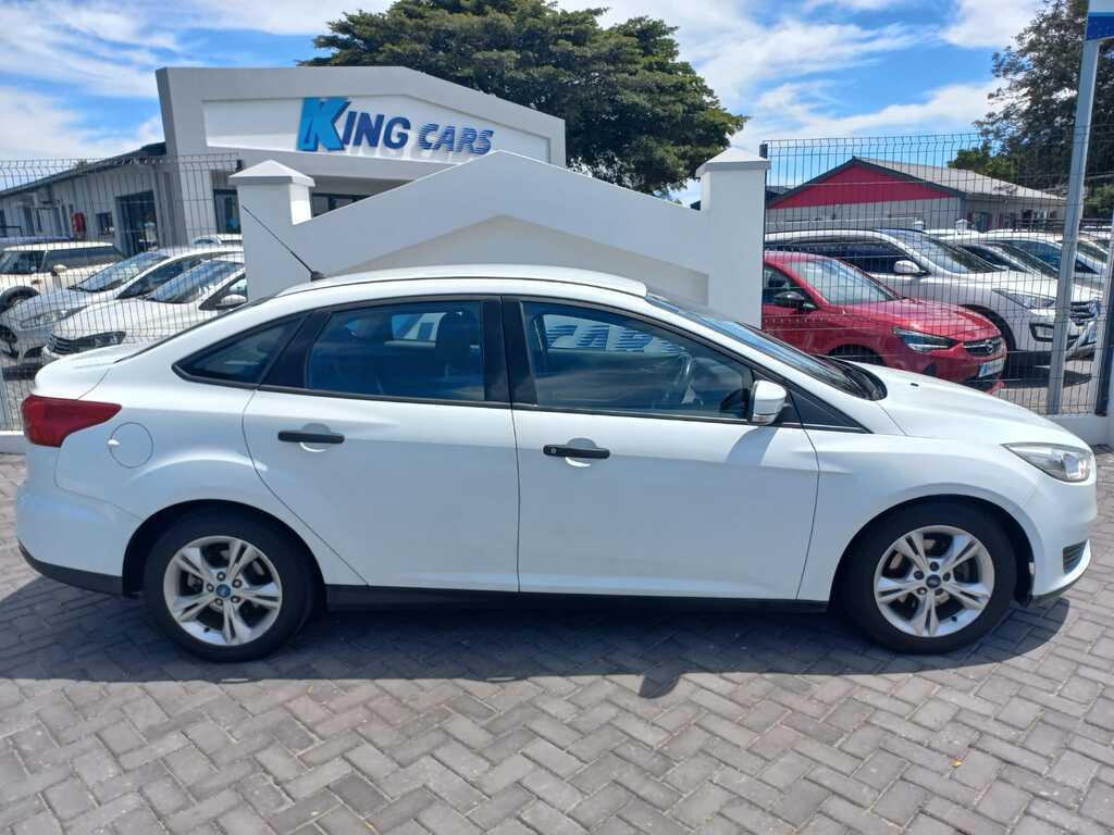 Ford Focus - View 8