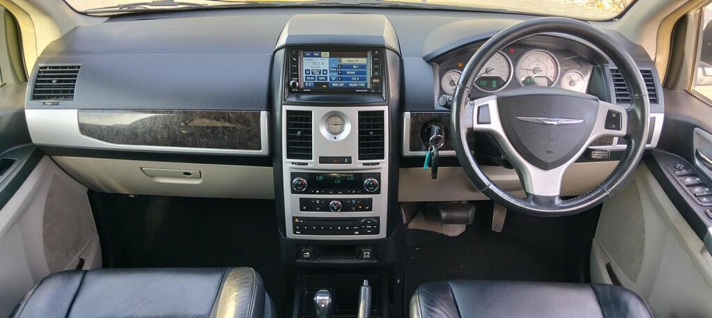 Chrysler Grand Voyager - View 11