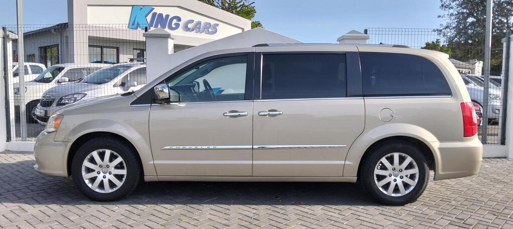 Chrysler Grand Voyager - View 5
