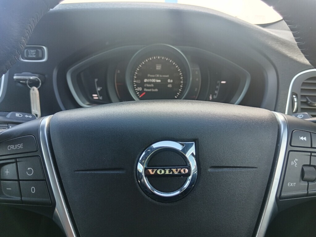 Volvo V40 - View 12