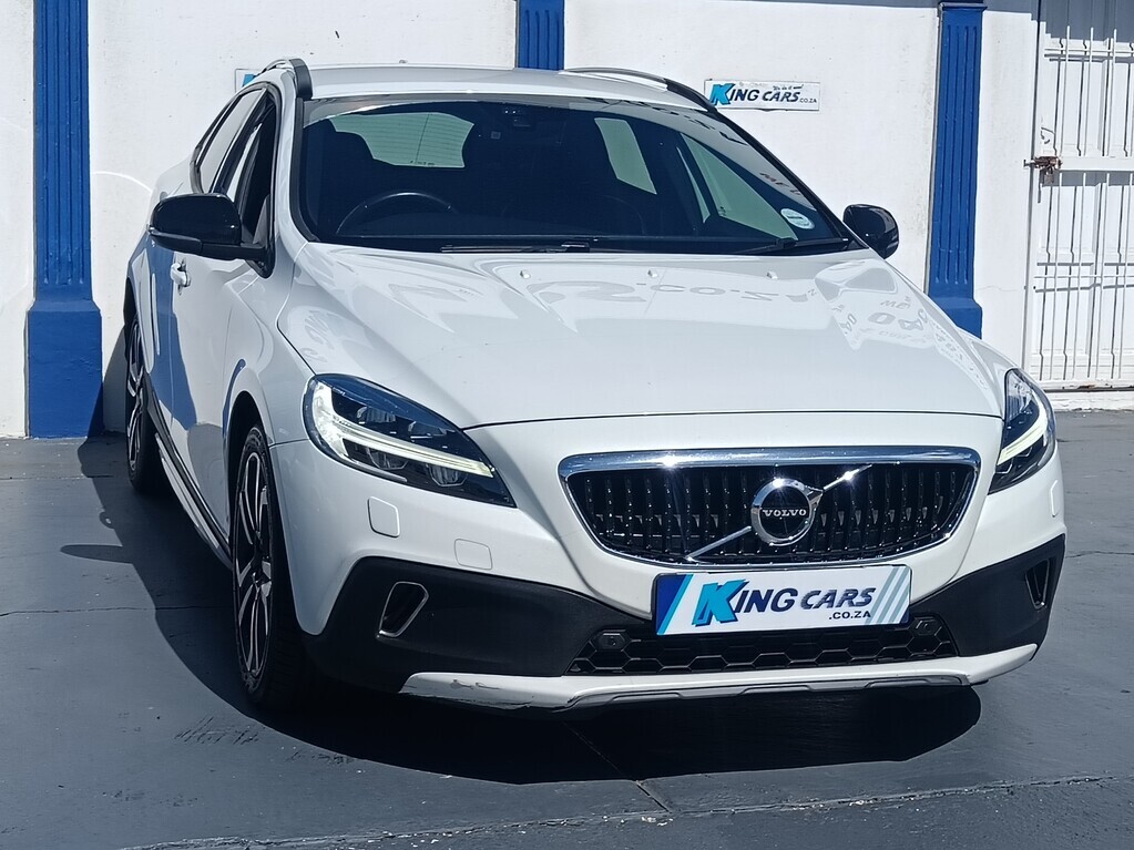 Volvo V40 - View 3