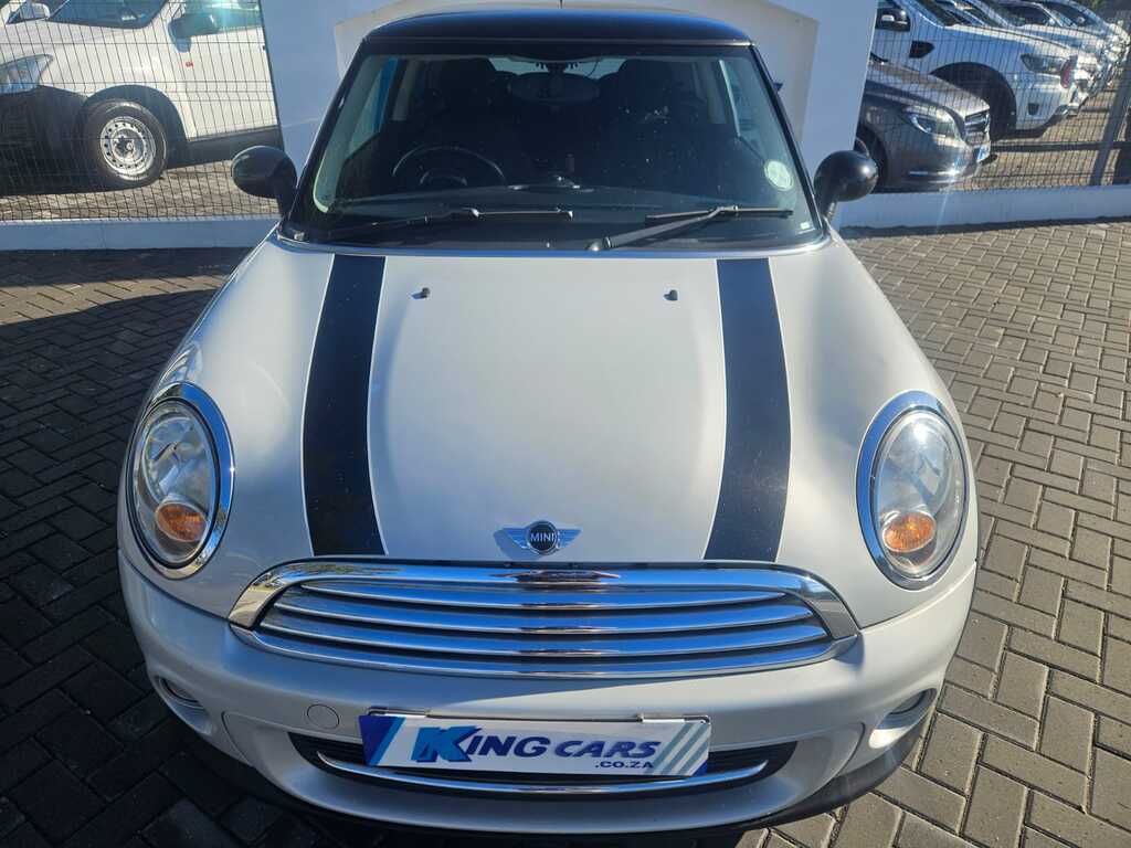 Mini Cooper - View 4