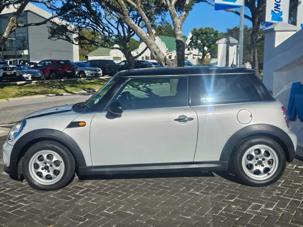 Mini Cooper - View 7