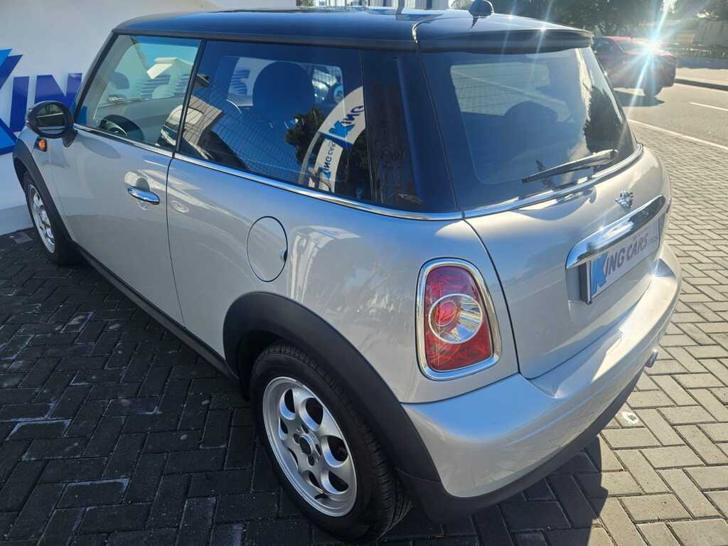 Mini Cooper - View 8