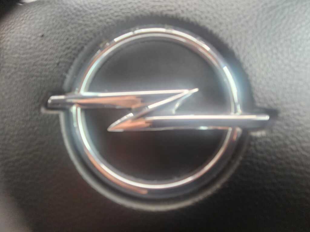 Opel Zafira - View 19