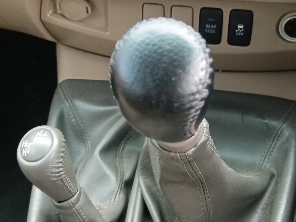 Toyota Fortuner - View 10