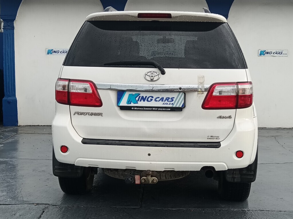 Toyota Fortuner - View 6