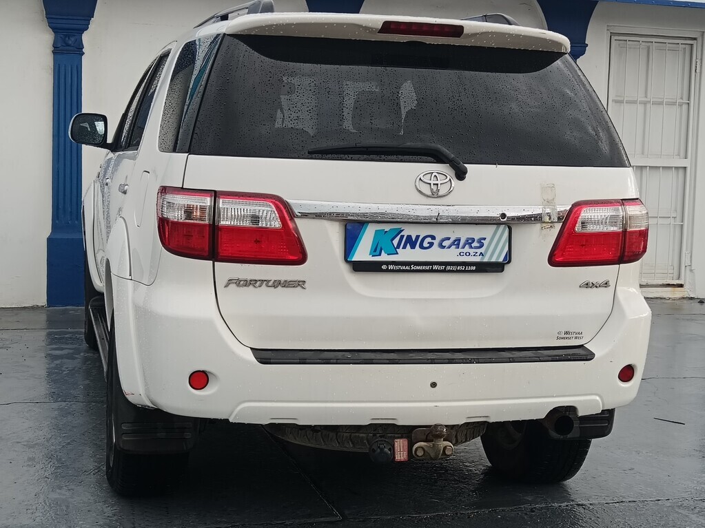Toyota Fortuner - View 7