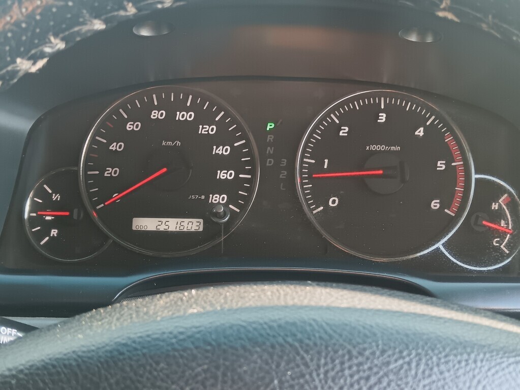 Toyota Prado - View 9