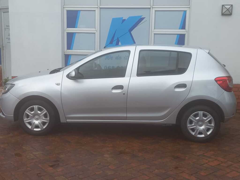 Renault Sandero - View 5