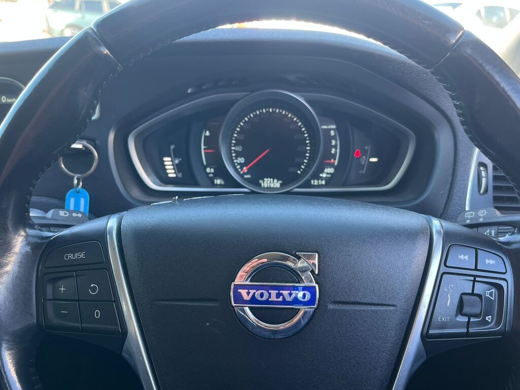 Volvo V40 - View 11