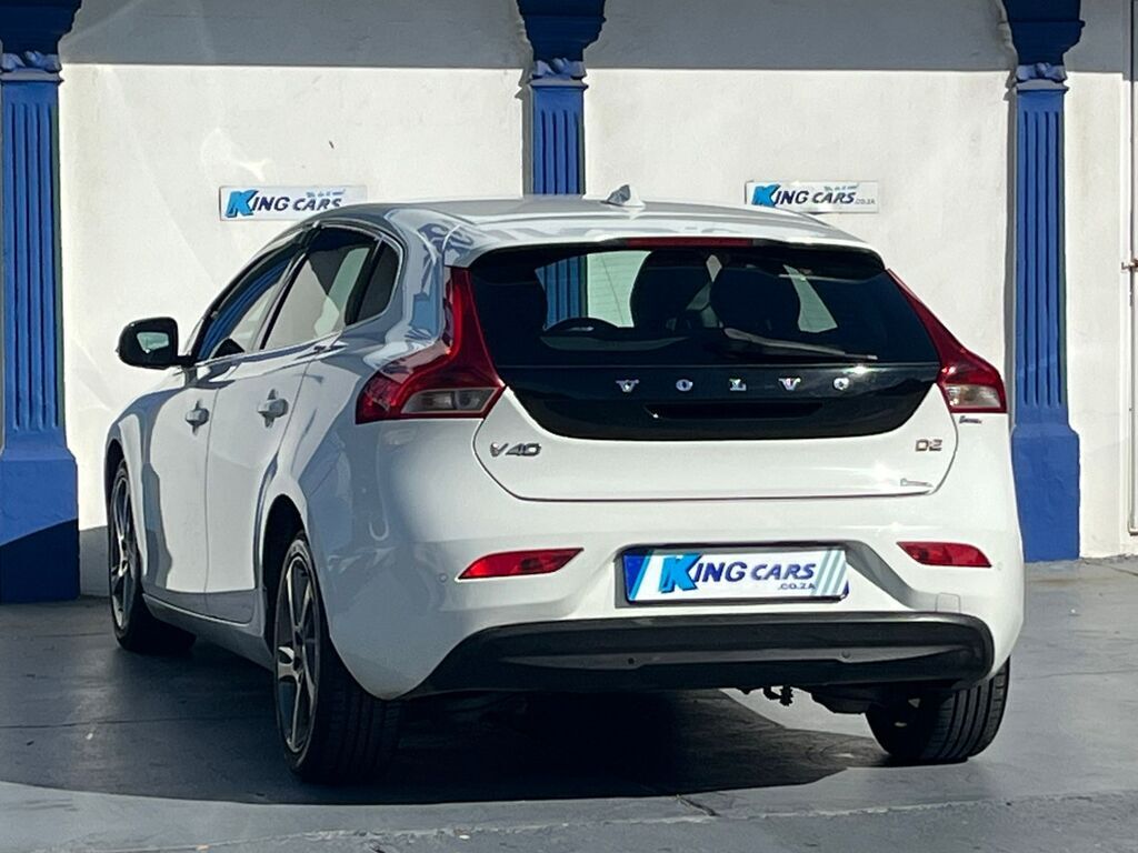 Volvo V40 - View 8